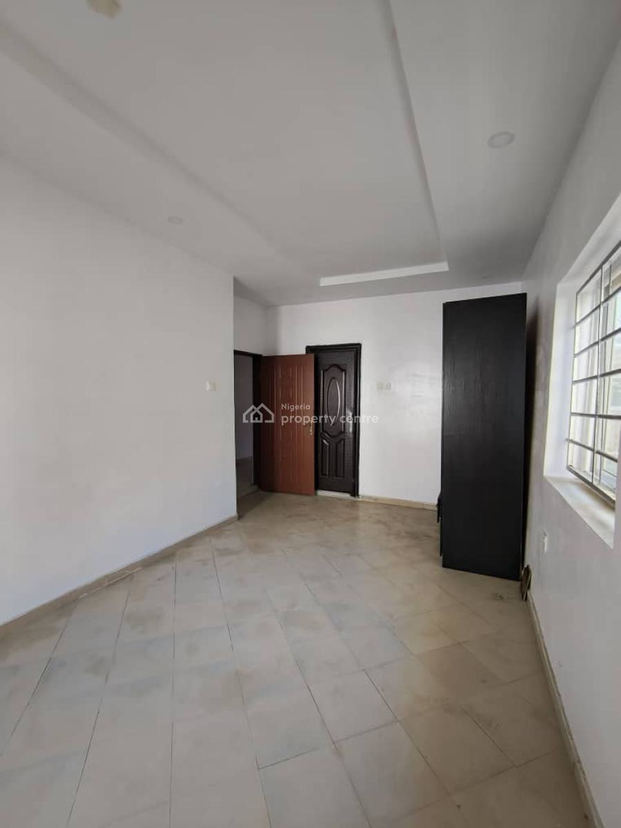 Well Maintained 4 Bedroom Semi Detached Duplex with Bq, Alpha Beach Road /new Road Chevron Roundabout Axis, Lekki, Lagos, Semi-detached Duplex for Rent