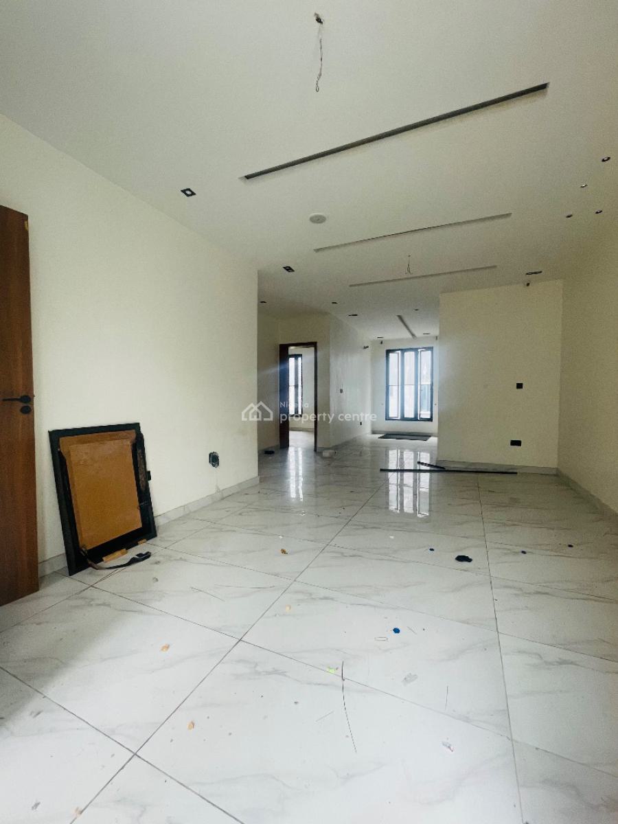 Well Spacious 2 Bedroom Apartment, Ologolo, Lekki, Lagos, Flat / Apartment for Rent