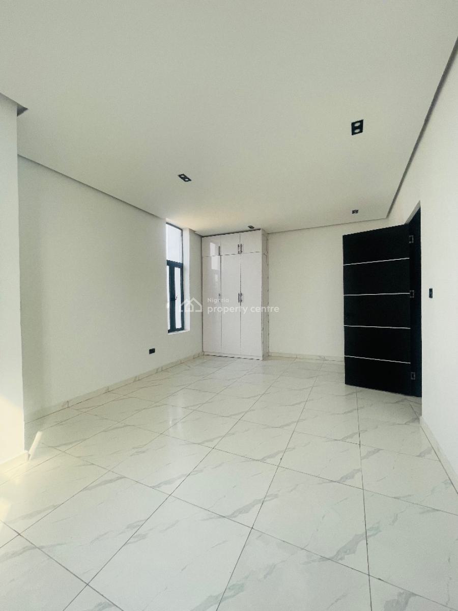Brand New 3 Bedroom Apartment, Well Secured Estate in Ologolo Road, Lekki, Lagos, Flat / Apartment for Rent