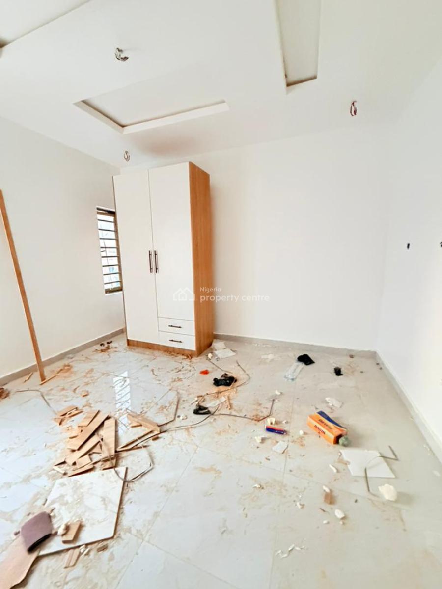 Luxury 3 Bedroom Apartment in a Secured Neighborhood, Maryland, Lagos, Block of Flats for Sale