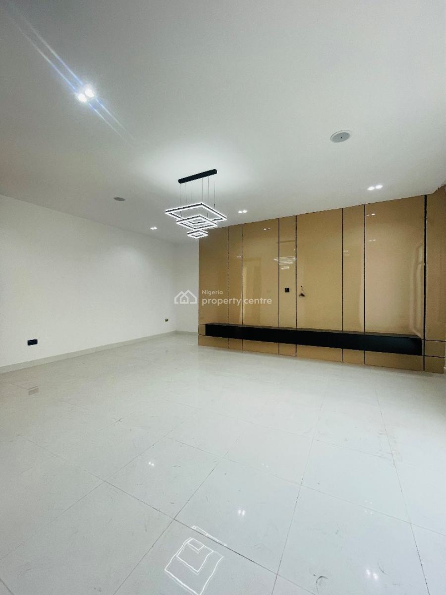 Luxury 2 Bedroom Apartment with Parking Space, Ologolo, Ologolo, Lekki, Lagos, Flat / Apartment for Sale