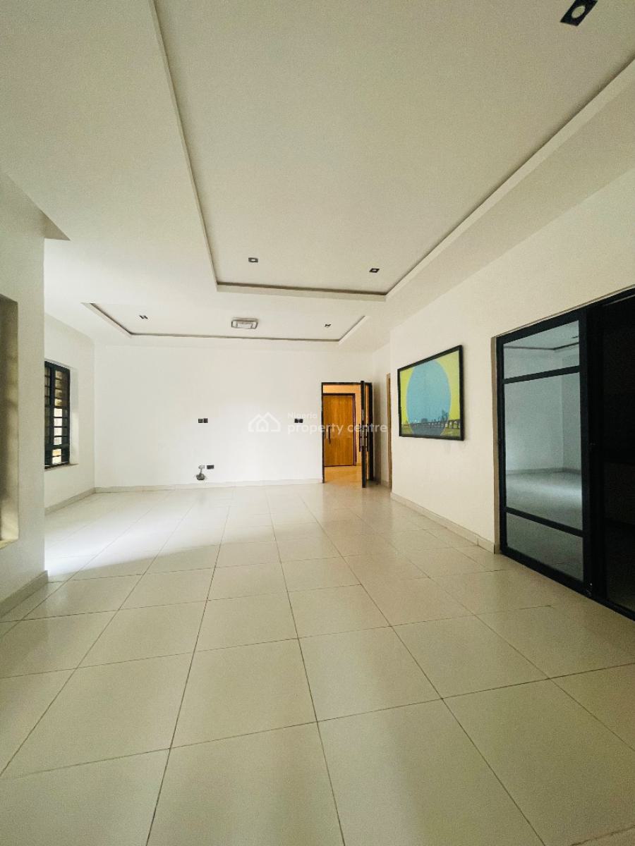Luxury 2 Bedroom Apartment with Pool, Gym and Elevator, Ologolo Road, Ologolo, Lekki, Lagos, Flat / Apartment for Sale