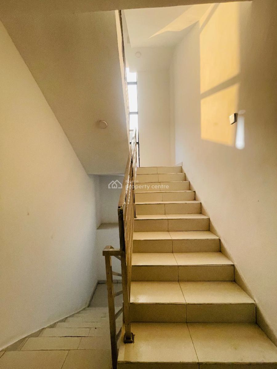 Luxury 2 Bedroom Apartment with Pool, Gym and Elevator, Ologolo Road, Ologolo, Lekki, Lagos, Flat / Apartment for Sale