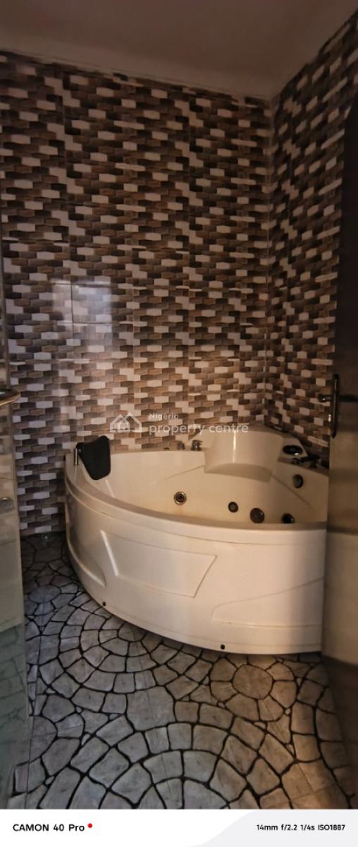 Converted Master Bedroom Mini Flat, Beach View Estate, Lekki, Lagos, Mini Flat (room and Parlour) for Rent