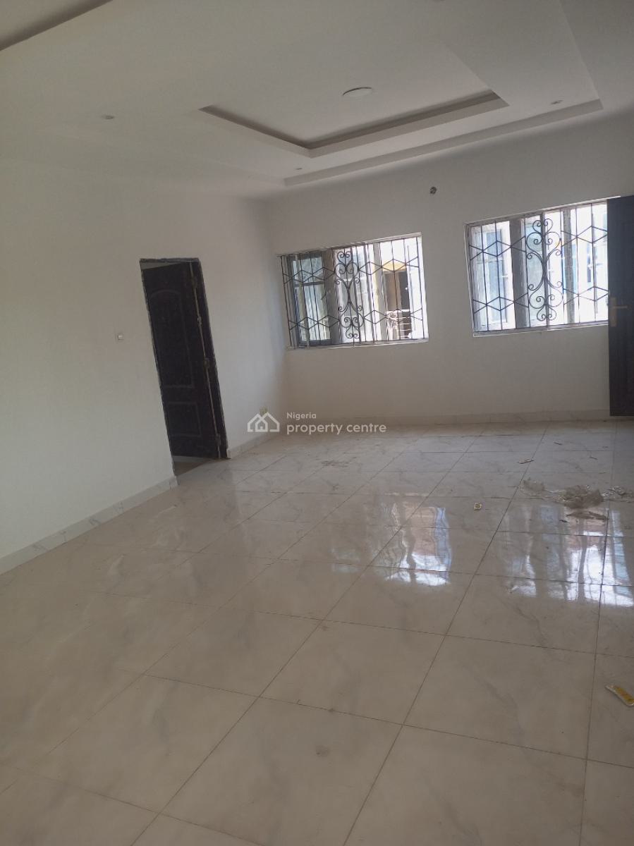 3 Bedroom Flat Available, 45 Kesinro Street Muniru Estate Ogombo Road, Ogombo, Ajah, Lagos, Flat / Apartment for Rent