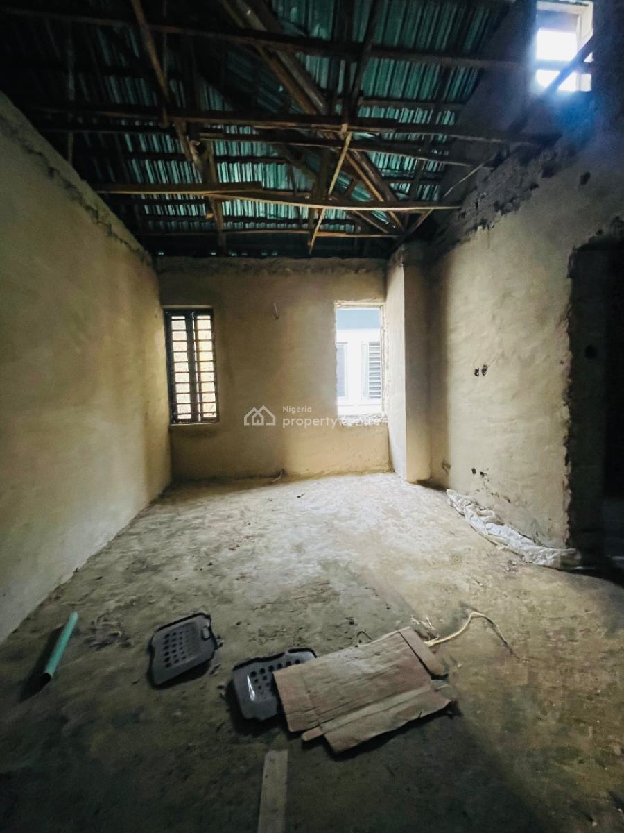 Top Quality 4 Bedroom Terrace Duplex with Study in a Secured Estate, Gbagada, Lagos, Terraced Duplex for Sale