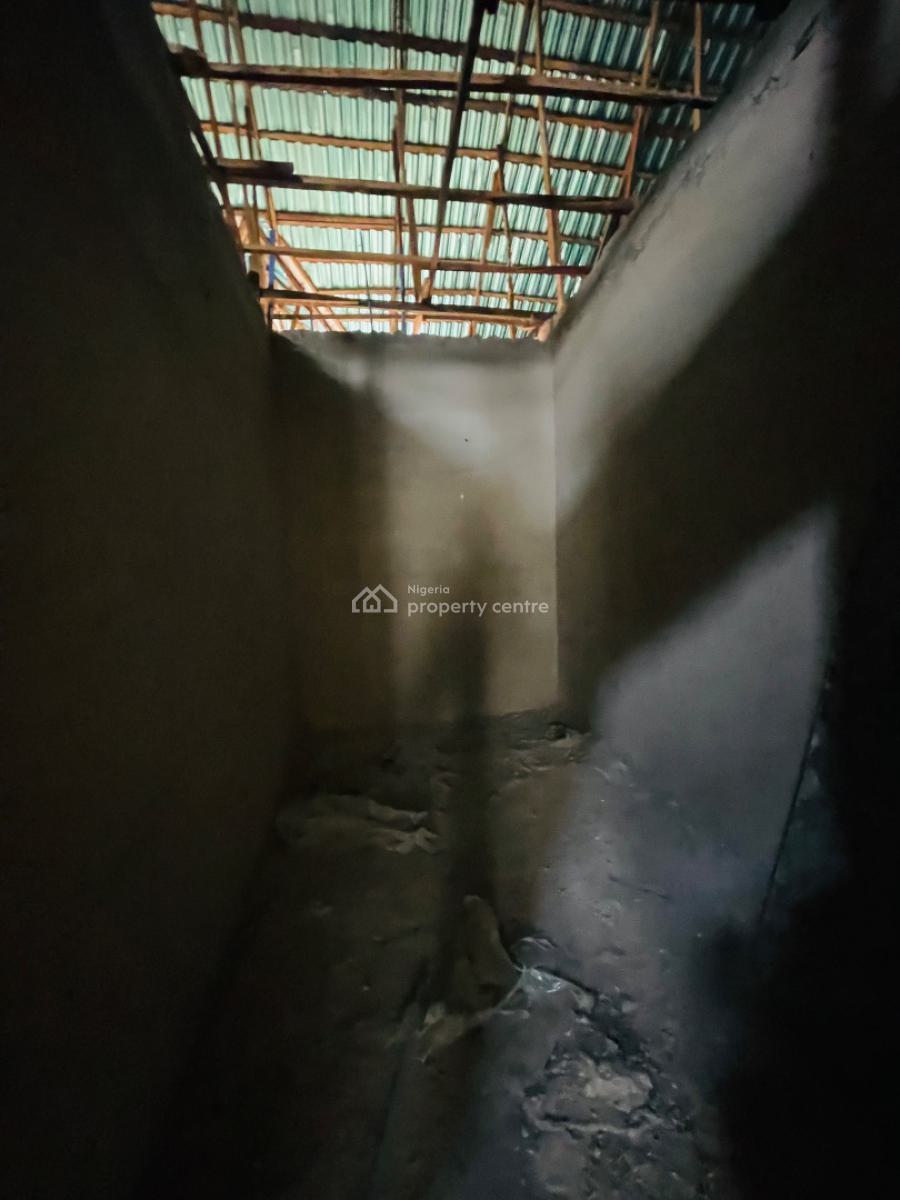 Top Quality 4 Bedroom Terrace Duplex with Study in a Secured Estate, Gbagada, Lagos, Terraced Duplex for Sale