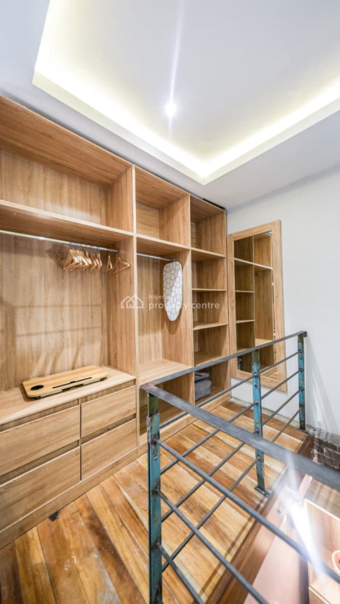 Beautifully Furnished Luxury 1 Bedroom Loft Apartment, Lekki Phase 1, Lekki, Lagos, Flat / Apartment for Rent
