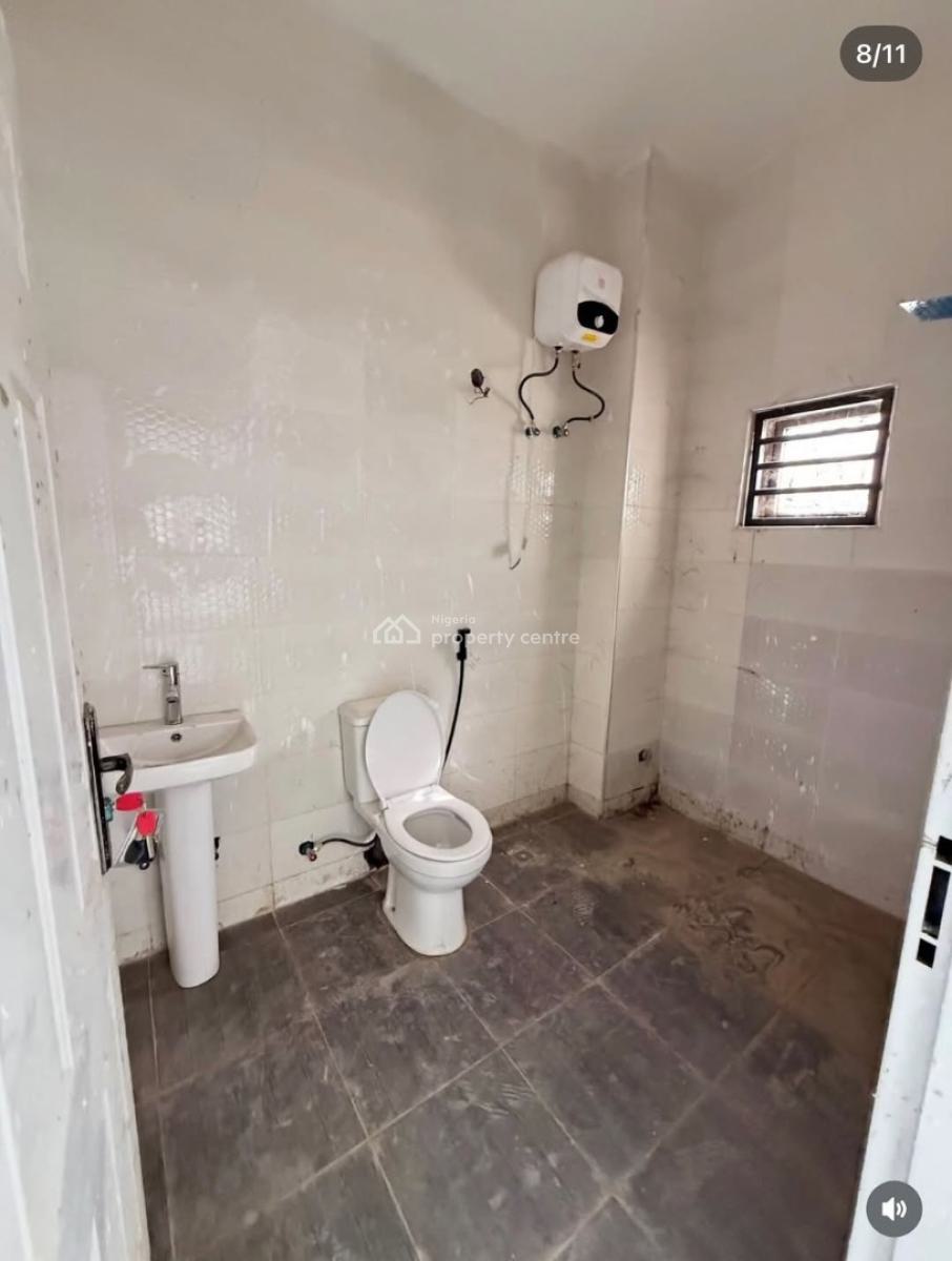 Brand New 3 Bedroom Flat in at Distress Price, Gilmore, Jahi, Abuja, Flat / Apartment for Sale