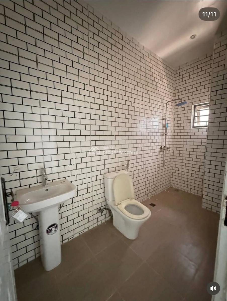 Brand New 3 Bedroom Flat in at Distress Price, Gilmore, Jahi, Abuja, Flat / Apartment for Sale