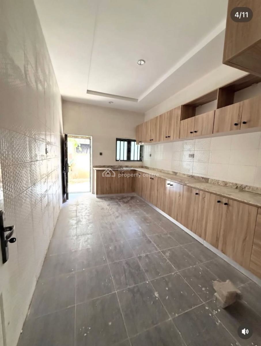 Brand New 3 Bedroom Flat in at Distress Price, Gilmore, Jahi, Abuja, Flat / Apartment for Sale