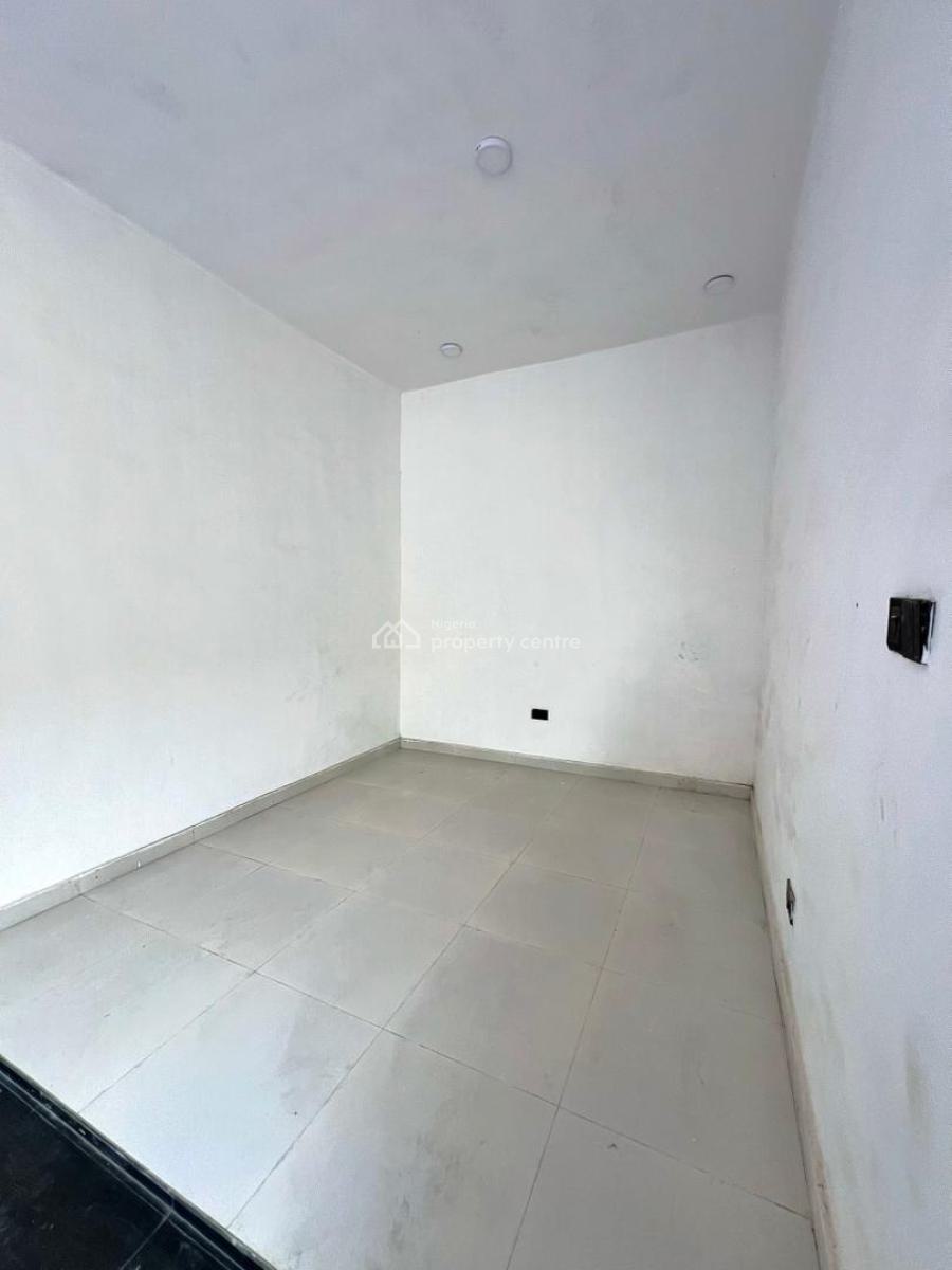 2 Bedroom Apartment with Gym, Swimming Pool & Elevator, Ologolo, Lekki, Lagos, Flat / Apartment for Sale