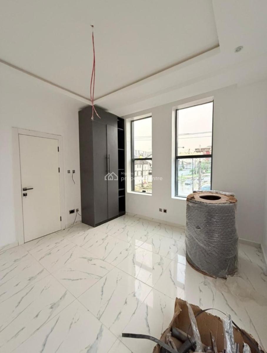 Newly Built and Self-serviced 4 Bedroom En-suite Semi-detached Duplex, Lekki Phase 1, Lekki, Lagos, Semi-detached Duplex for Rent