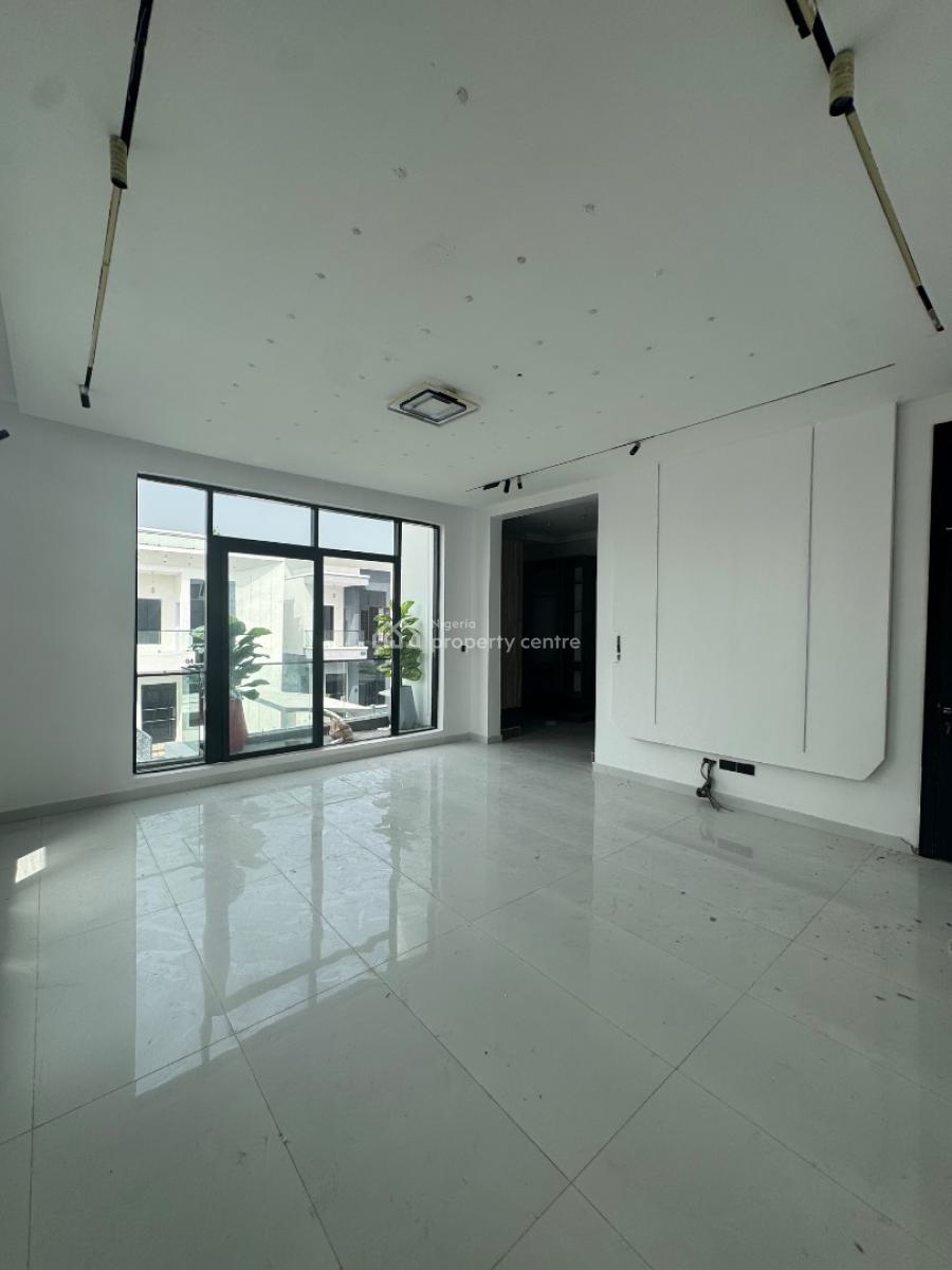 Beautifully Built 5 Bedroom Fully Detached Duplex with Bq and a Pool, Chevron, Lekki Phase 2, Lekki, Lagos, Detached Duplex for Sale