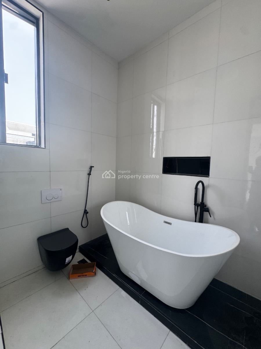 Beautifully Built 5 Bedroom Fully Detached Duplex with Bq and a Pool, Chevron, Lekki Phase 2, Lekki, Lagos, Detached Duplex for Sale