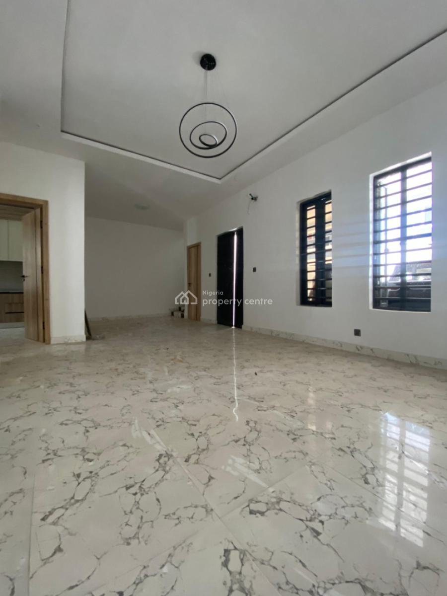 Neatly Built 3 Bedroom Terrace, Mobil Road, Lekki, Lagos, Terraced Duplex for Sale