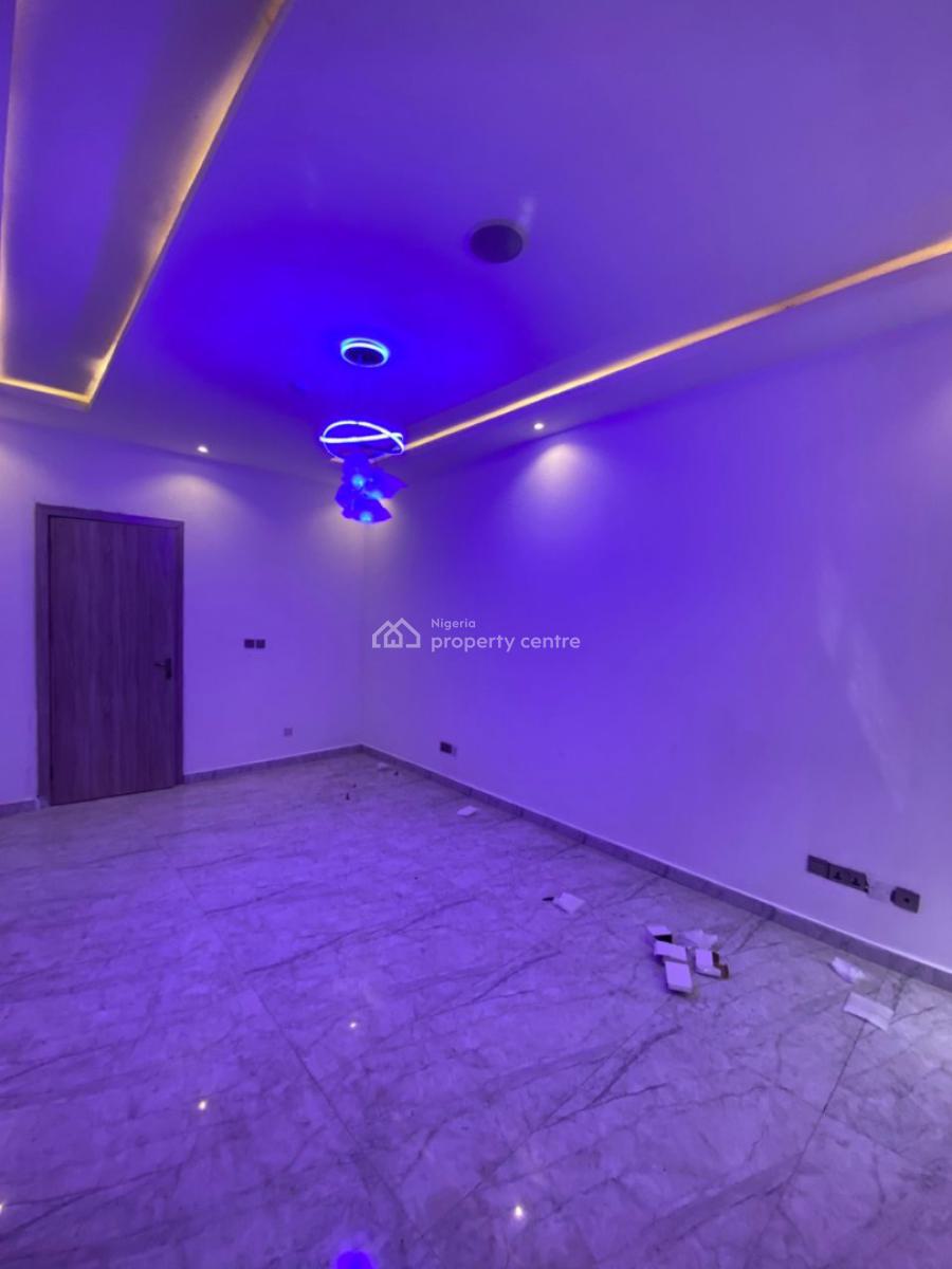 Lovely 5 Bedroom Terrace Duplex with Bq, Osapa, Lekki, Lagos, Terraced Duplex for Sale