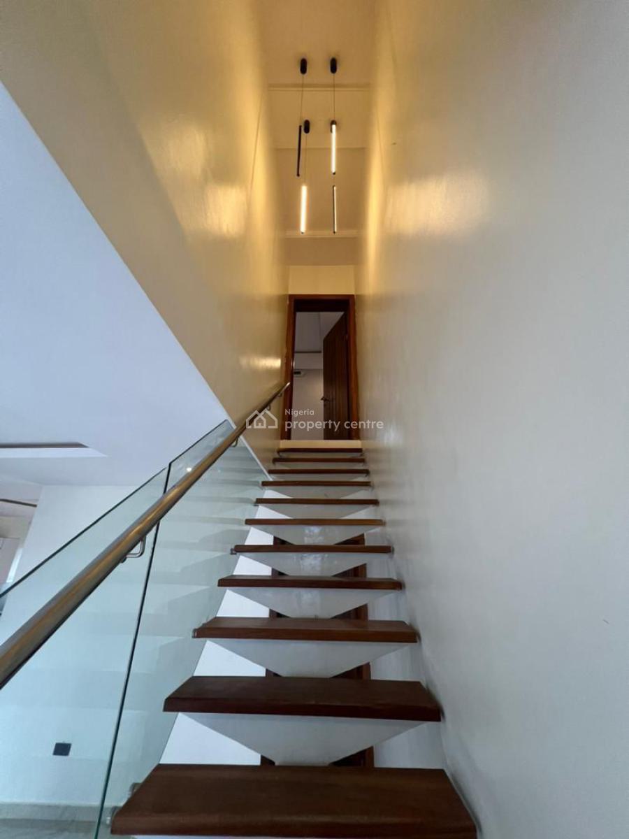 Exclusive Serviced 2 Bedrooms Luxury Maisonette Apartment, Lekki Phase 1, Lekki, Lagos, Flat / Apartment for Rent