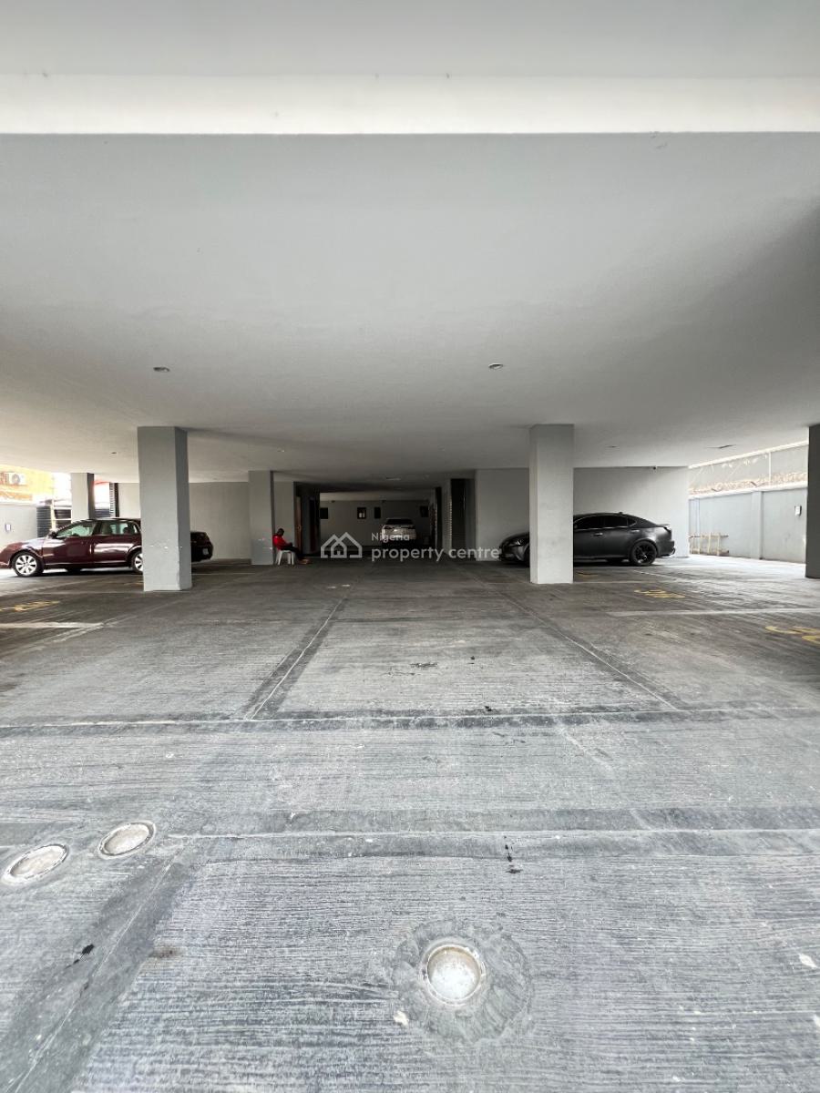 Spacious 2 Bedrooms Apartment with and Elevator, Swimming Pool and Gym, Lekki Phase 1, Lekki, Lagos, Flat / Apartment for Sale