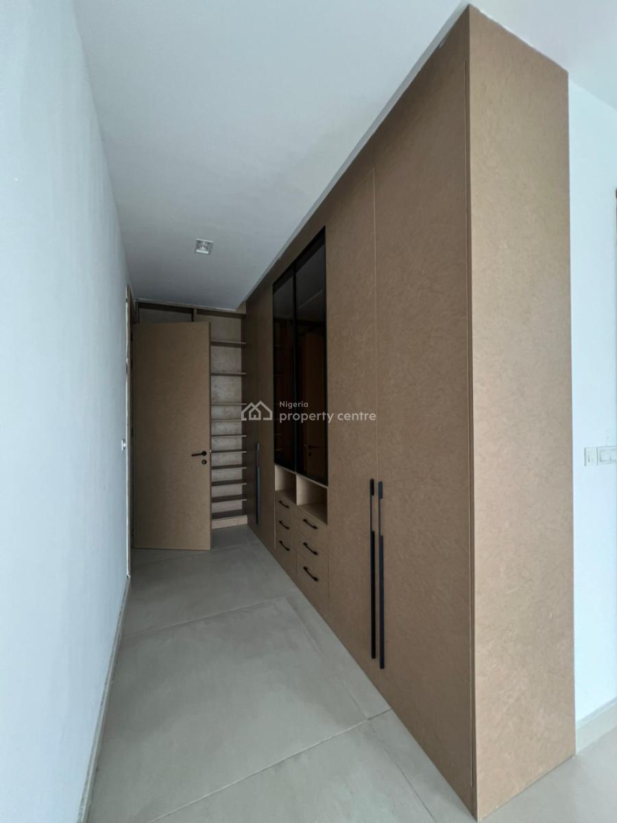 Spaciously Built 5 Bedrooms Detached with Private Cinema, Pool, Bq, Lekki Phase 1, Lekki, Lagos, Detached Duplex for Sale