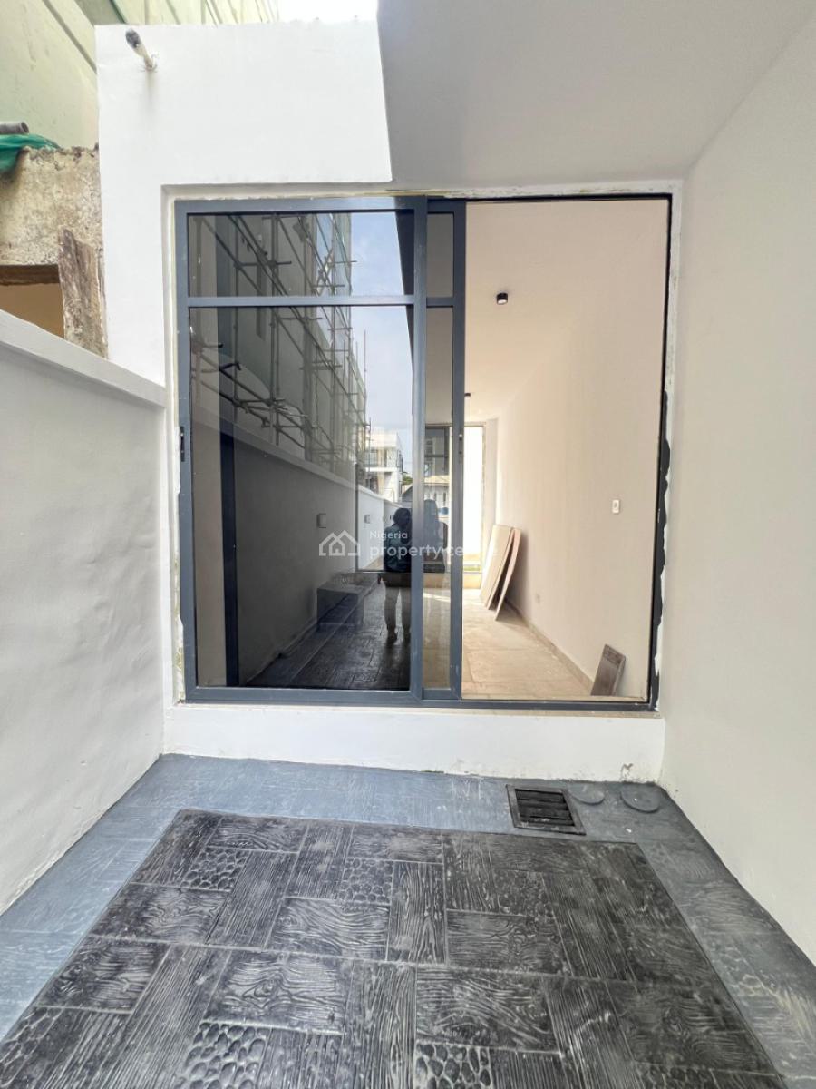 Spaciously Built 5 Bedrooms Detached with Private Cinema, Pool, Bq, Lekki Phase 1, Lekki, Lagos, Detached Duplex for Sale