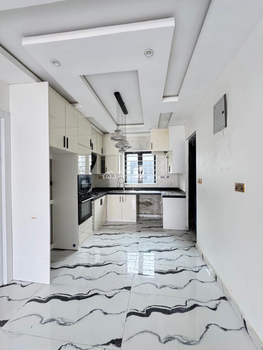 Luxuriously Finished 2 Bedroom Apartment Suitable for Investment, Lekki Phase 1, Lekki, Lagos, Block of Flats for Sale