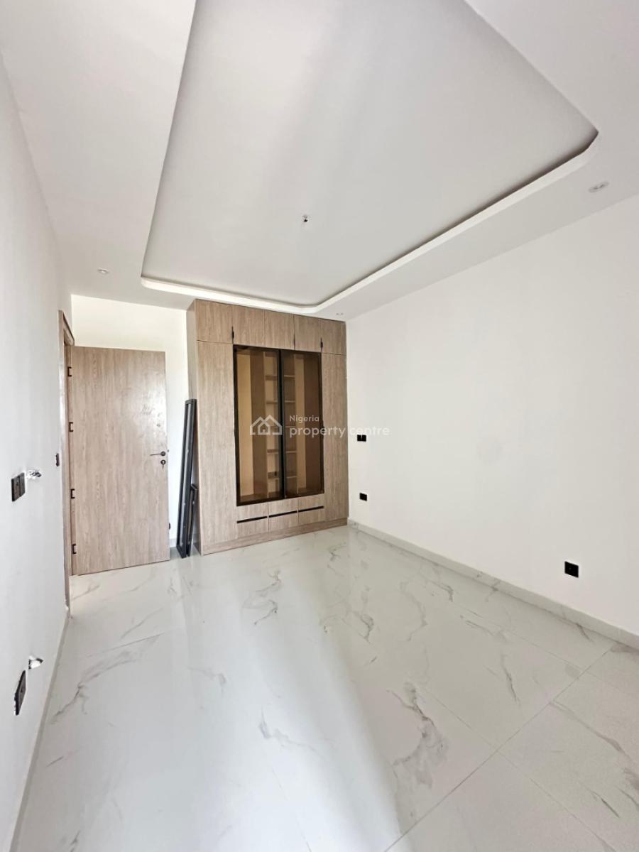 Luxuriously Finished 2 Bedroom Apartment Suitable for Investment, Lekki Phase 1, Lekki, Lagos, Block of Flats for Sale