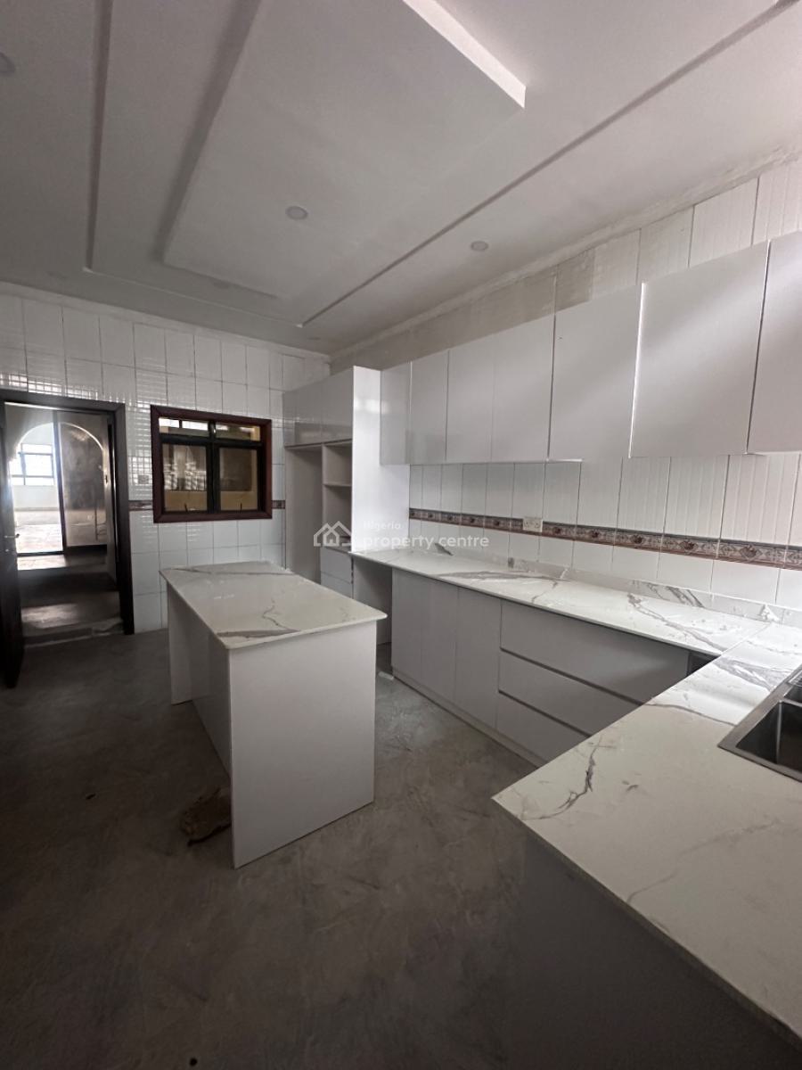 5 Bedroom Duplex with Bq, Lekki Phase 1, Lekki, Lagos, Semi-detached Duplex for Rent