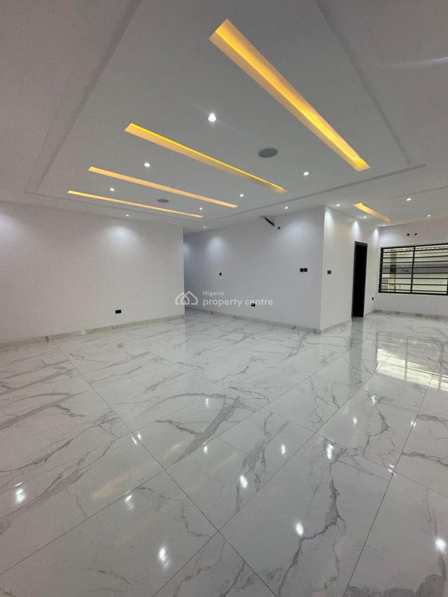 Brand New 3 Bedrooms Apartment with Bq, Lekki Phase 1, Lekki, Lagos, Flat / Apartment for Rent