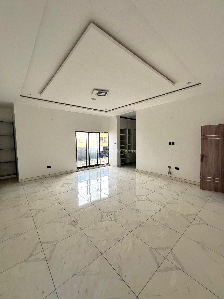 Spacious 5 Bedrooms Fully Detached House + Bq, Ologolo, Lekki, Lagos, Detached Duplex for Sale