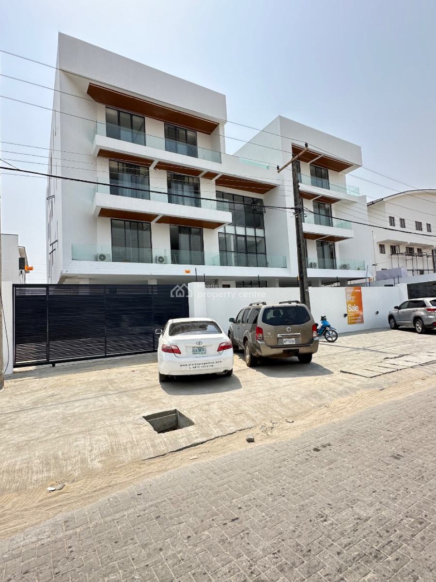 Spacious 2 Bedrooms Apartment with and Elevator and Swimming Pool, Lekki Phase 1, Lekki, Lagos, Flat / Apartment for Sale