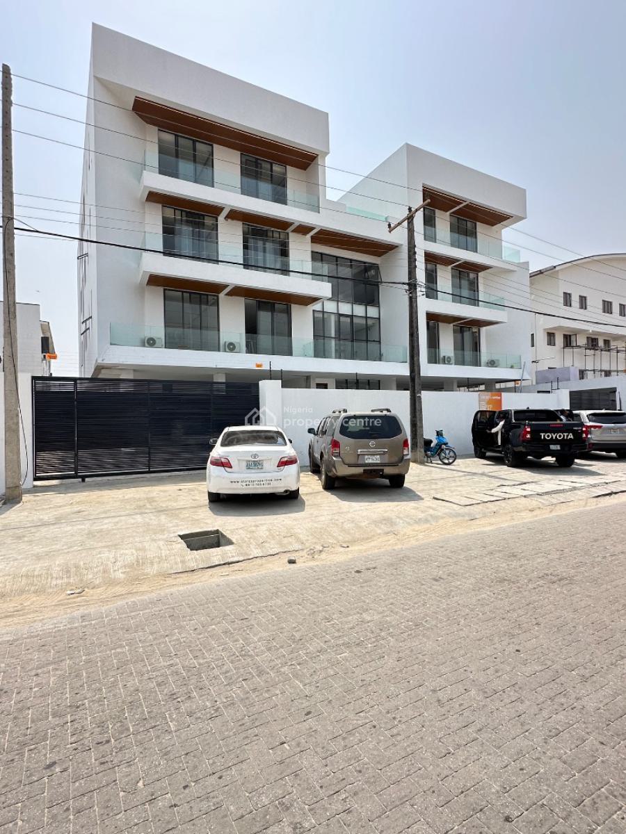 Spacious 2 Bedrooms Apartment with and Elevator and Swimming Pool, Lekki Phase 1, Lekki, Lagos, Flat / Apartment for Sale