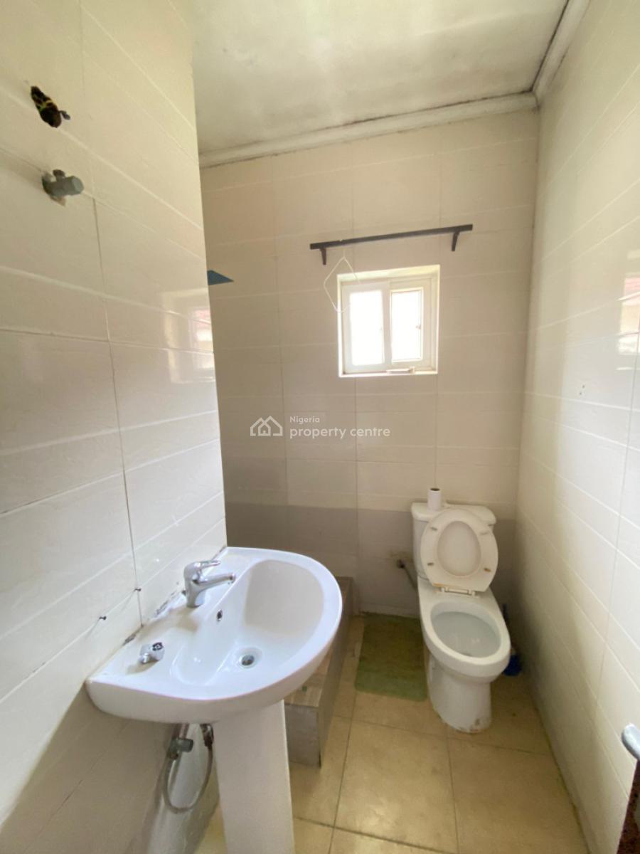 Detached 4 Bedrooms Bungalow Fully Serviced with  24 Hours Light, Napier Garden Estate, Lekki, Lagos, Detached Bungalow for Rent