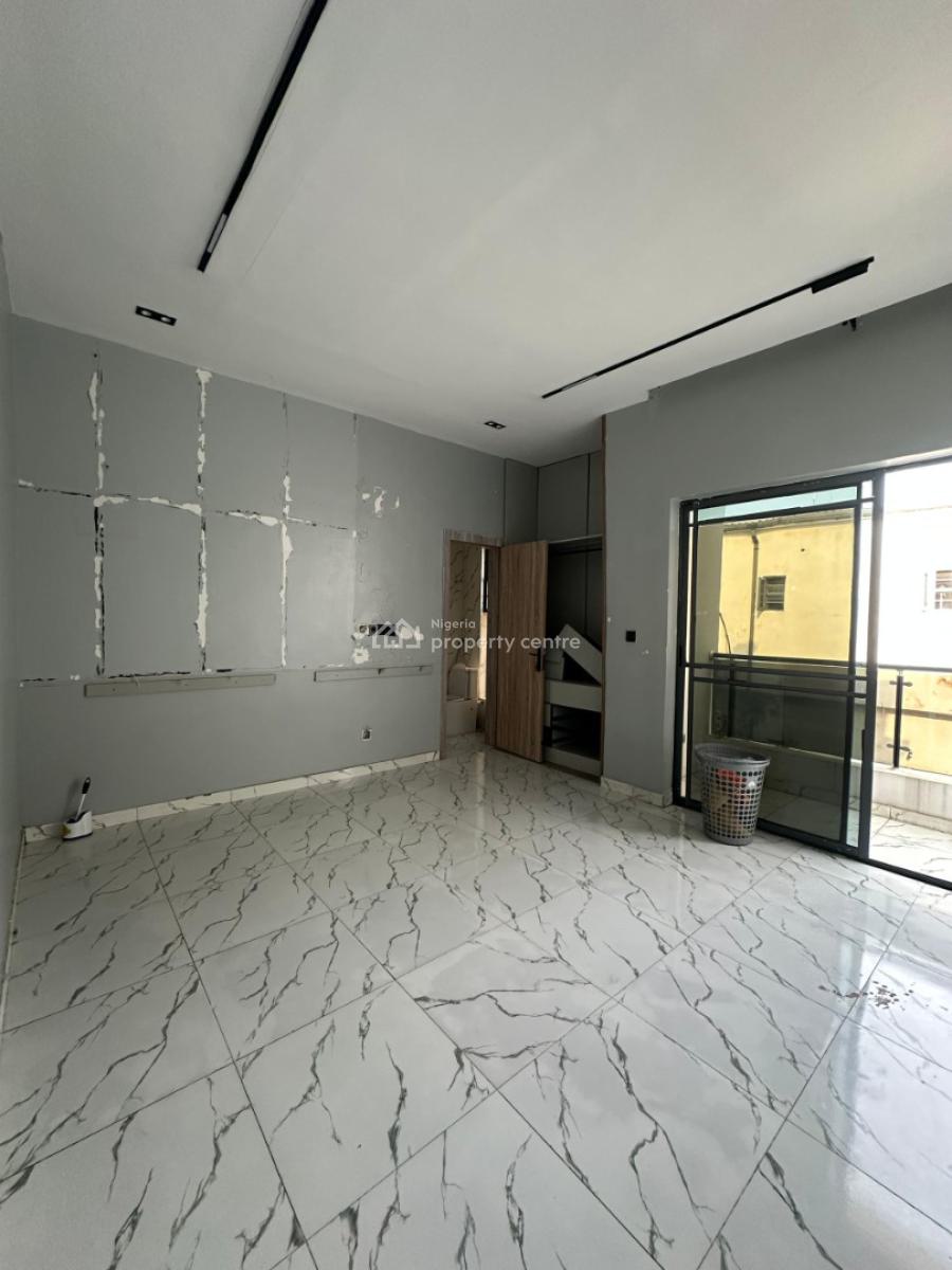 Well.maintained 3 Bedrooms Terraced Duplex, Ikota Gra, Ikota, Lekki, Lagos, Terraced Duplex for Rent