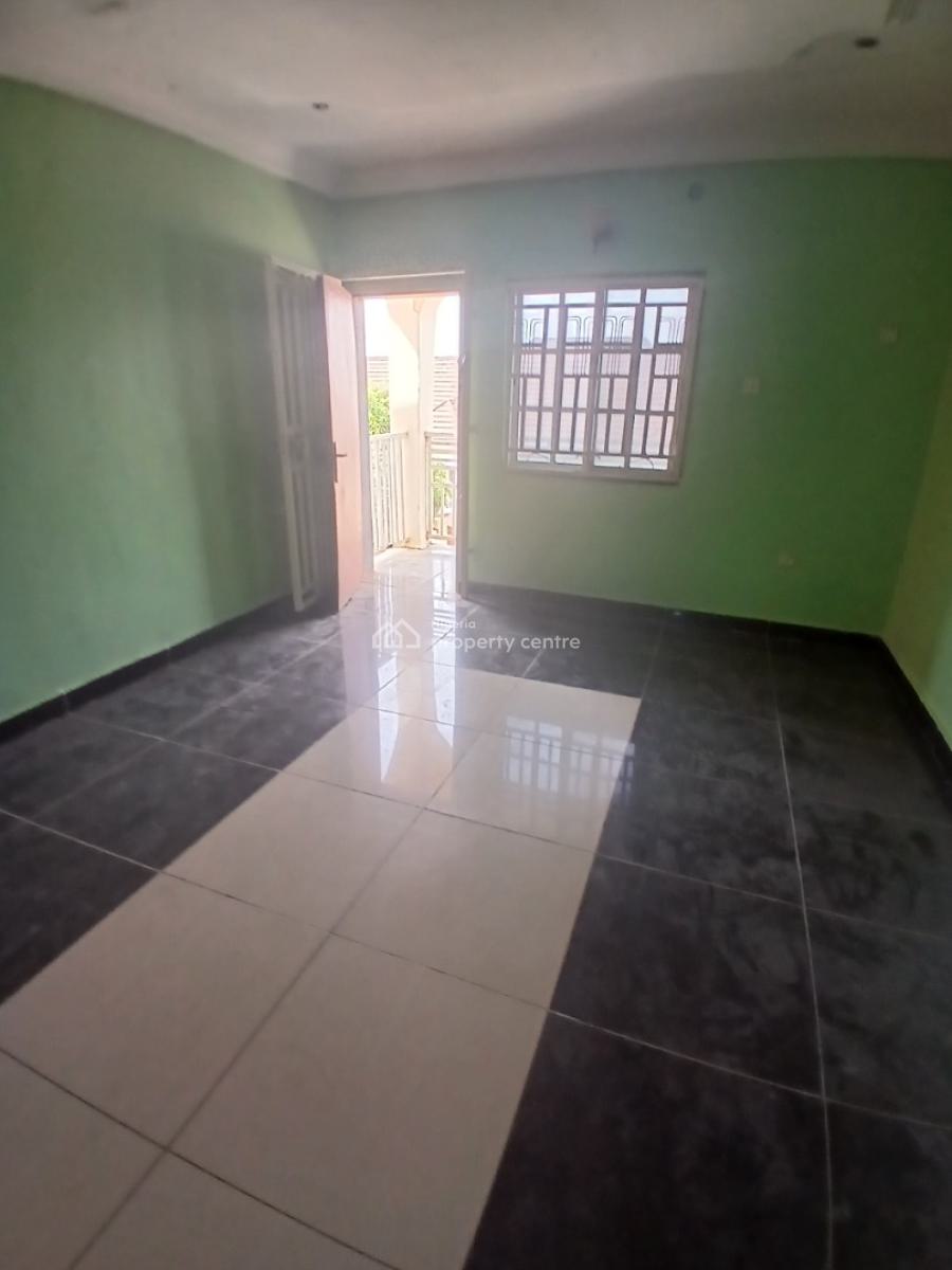 Spacious 3 Bedrooms, American International, Durumi, Abuja, Flat / Apartment for Rent