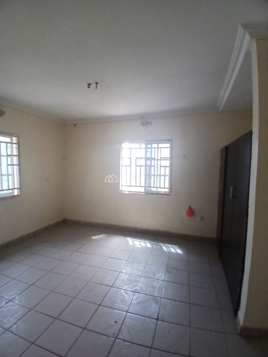 Spacious 3 Bedrooms, American International, Durumi, Abuja, Flat / Apartment for Rent