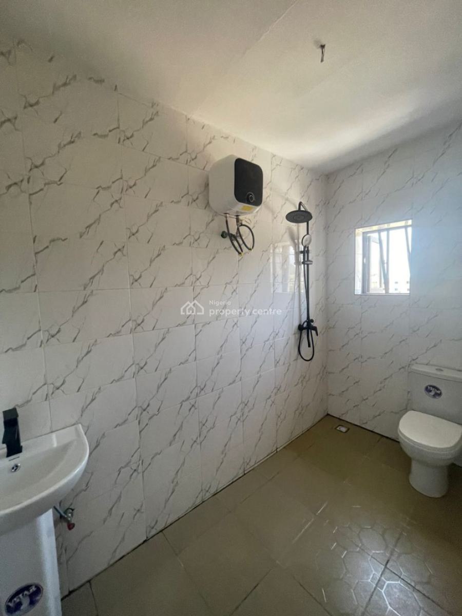 Luxury New 4 Bedrooms En-suite Semi-detached Duplex + Bq, Gaduwa, Abuja, Semi-detached Duplex for Sale