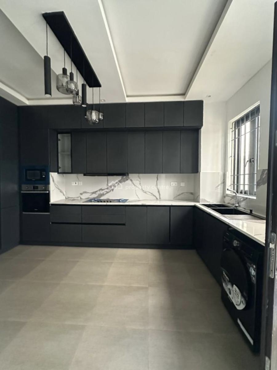 𝐁𝐑𝐀𝐍𝐃 𝐍𝐄𝐖 4 𝐁𝐄𝐃𝐑𝐎𝐎𝐌 Semi 𝐃𝐄𝐓𝐀𝐂𝐇𝐄𝐃 𝐃𝐔𝐏𝐋𝐄𝐗, Lekki Phase 1, Lekki, Lagos, Semi-detached Duplex for Rent