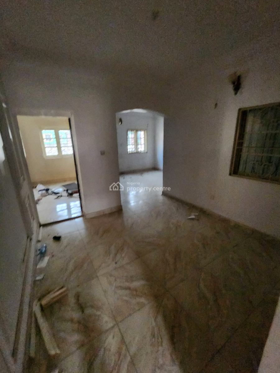 Luxury Two Bedrooms Flat, News Engineering Road, Dawaki, Gwarinpa, Abuja, Flat / Apartment for Rent