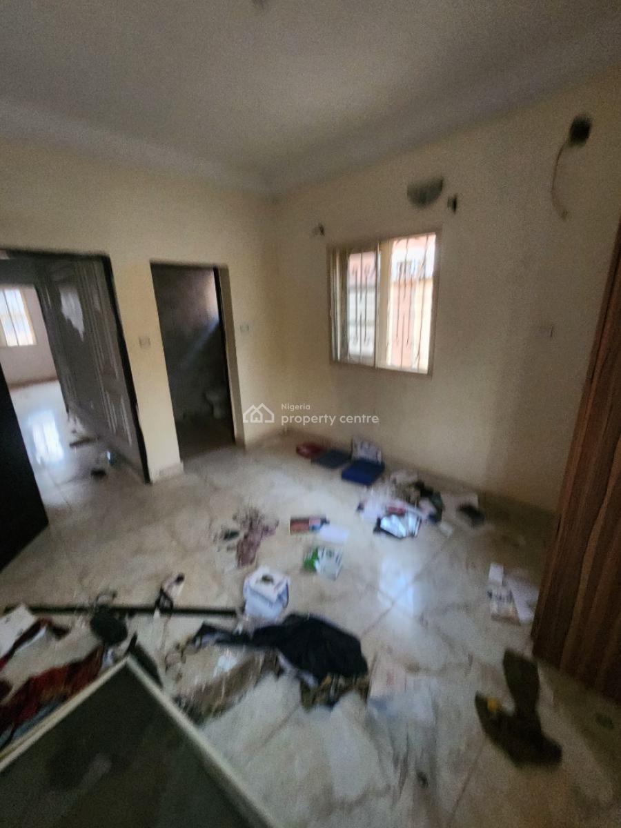 Luxury Two Bedrooms Flat, News Engineering Road, Dawaki, Gwarinpa, Abuja, Flat / Apartment for Rent