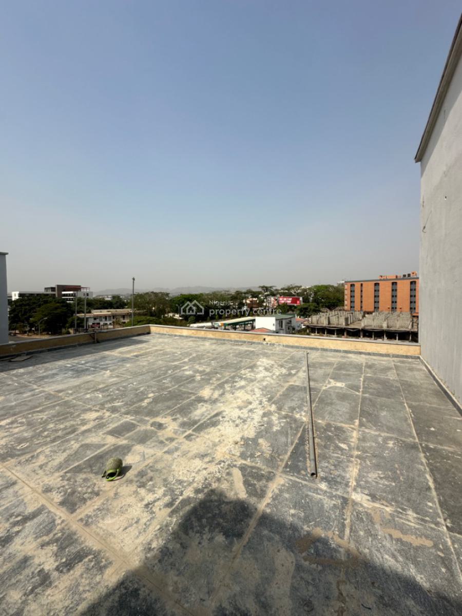 370 Square Metres Office/shop 𝐒𝐏𝐀𝐂𝐄𝐒, Wuse 2, Abuja, Plaza / Complex / Mall for Rent