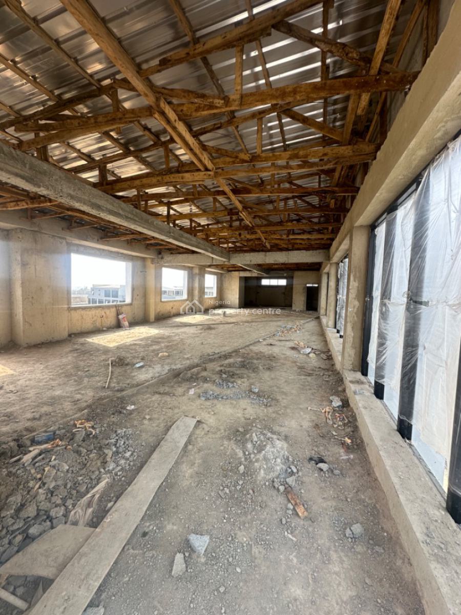 370 Square Metres Office/shop 𝐒𝐏𝐀𝐂𝐄𝐒, Wuse 2, Abuja, Plaza / Complex / Mall for Rent