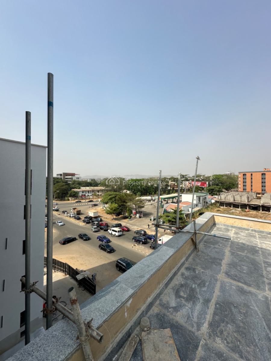 370 Square Metres Office/shop 𝐒𝐏𝐀𝐂𝐄𝐒, Wuse 2, Abuja, Plaza / Complex / Mall for Rent