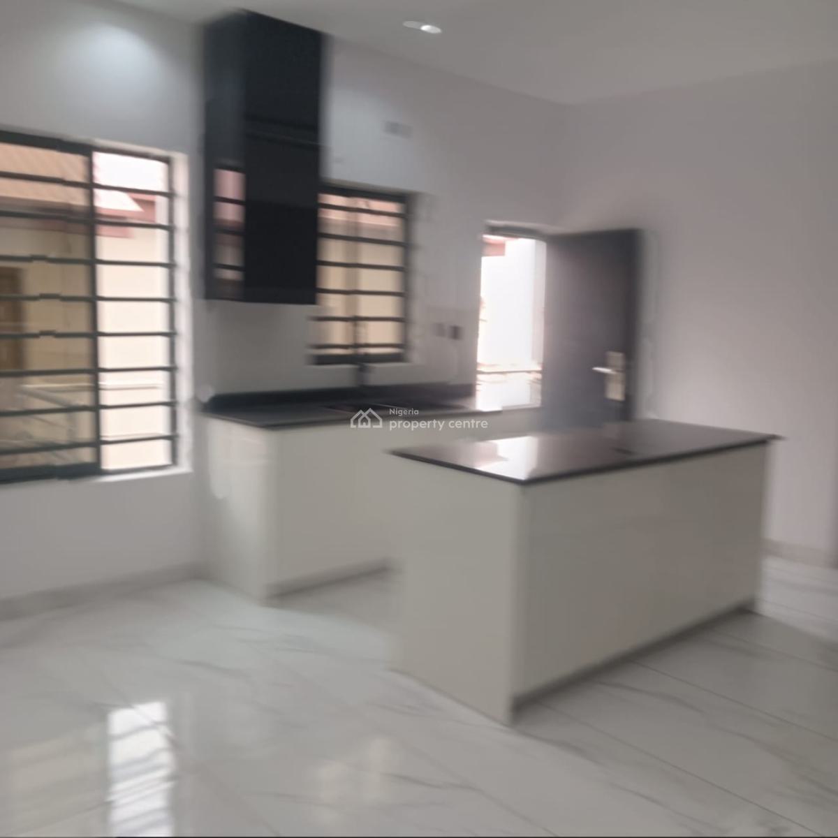 Three-bedroom Flexible Apartment with Bq, Lekki Phase 1, Lekki, Lagos, Flat / Apartment for Rent