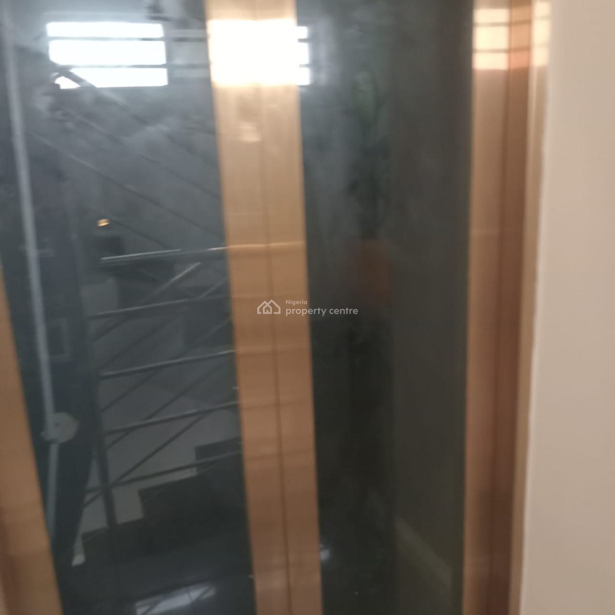 Three-bedroom Flexible Apartment with Bq, Lekki Phase 1, Lekki, Lagos, Flat / Apartment for Rent