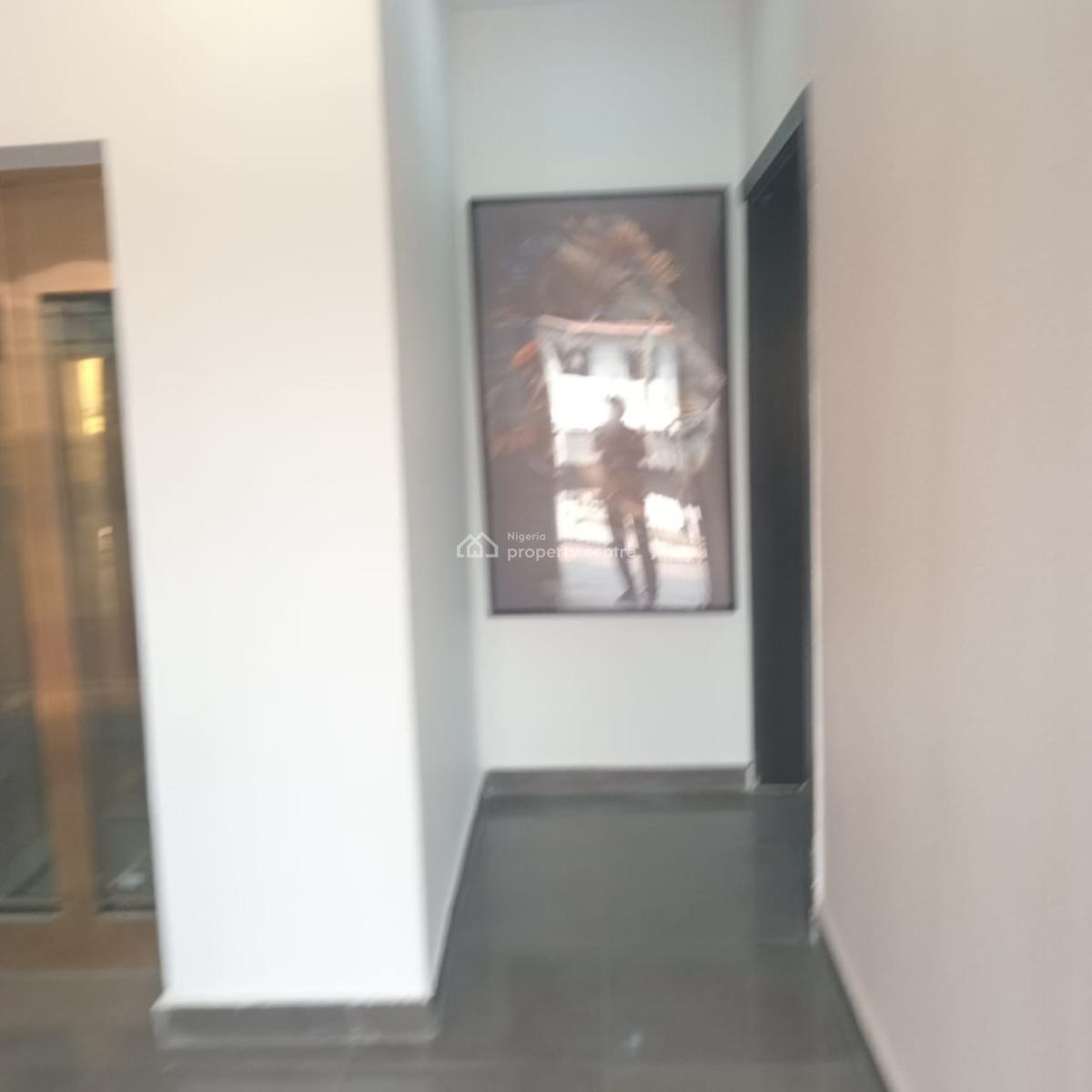 Three-bedroom Flexible Apartment with Bq, Lekki Phase 1, Lekki, Lagos, Flat / Apartment for Rent