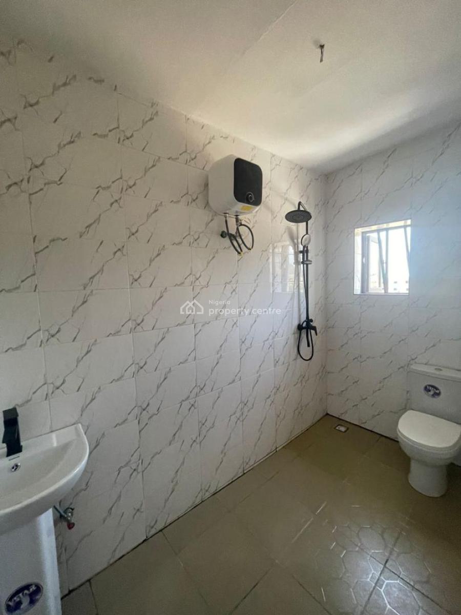 Luxury New Bedroom En Suite Semi Detached Duplex+bq+tarred Road, Main Gaduwa, Gaduwa, Abuja, Semi-detached Duplex for Sale