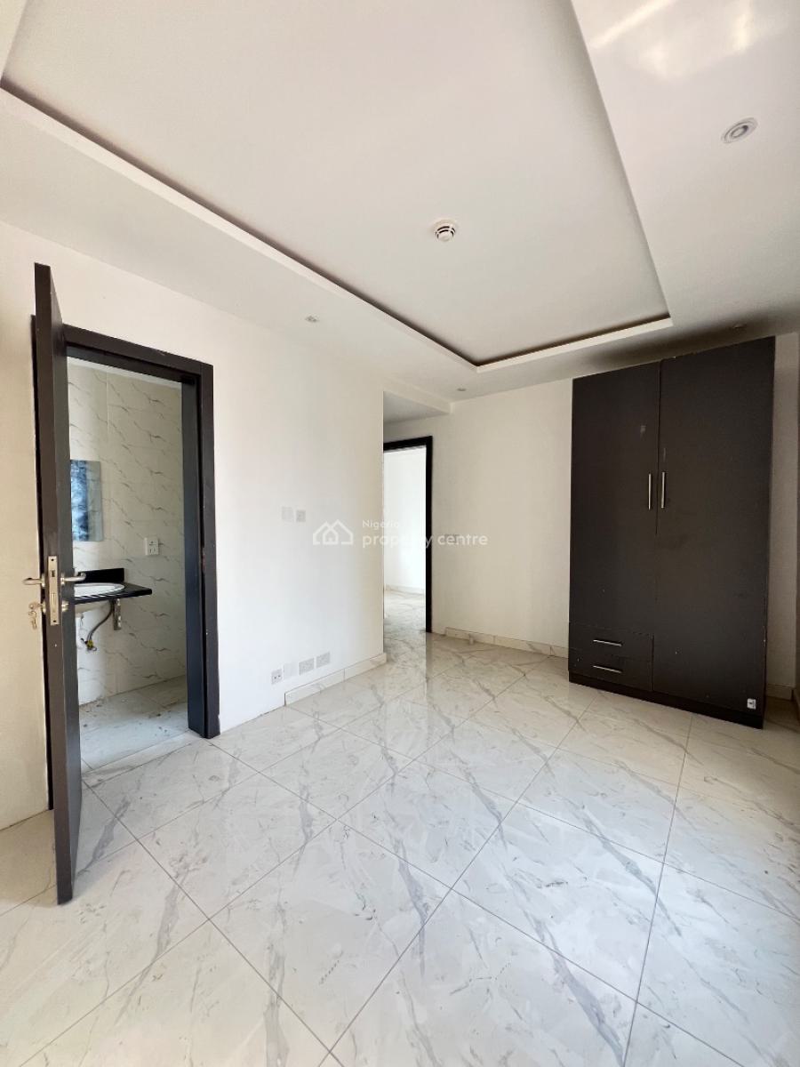 Standard 2 Bedroom Apartment with and Elevator in a Mini Estate, Lekki Phase 1, Lekki, Lagos, Block of Flats for Sale