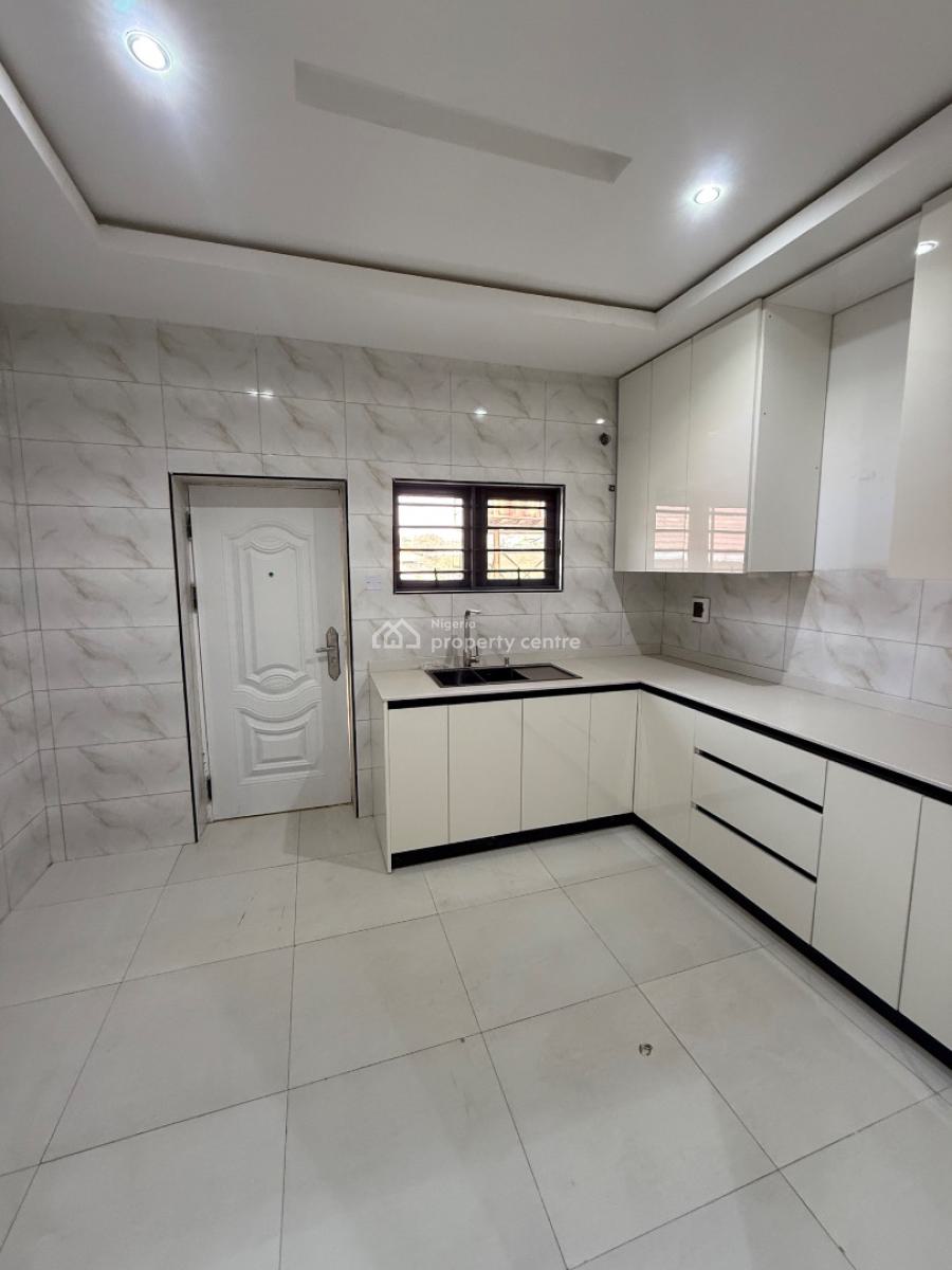 a Premium Contemporary Home in a Cozy Neighborhood, Guzape District, Abuja, Detached Duplex for Sale