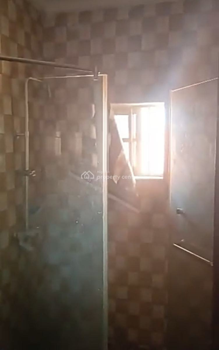 Renovated 2 Bedroom Bungalow { Video}, University View Estate, Olokonla, Ajah, Lagos, Flat / Apartment for Rent